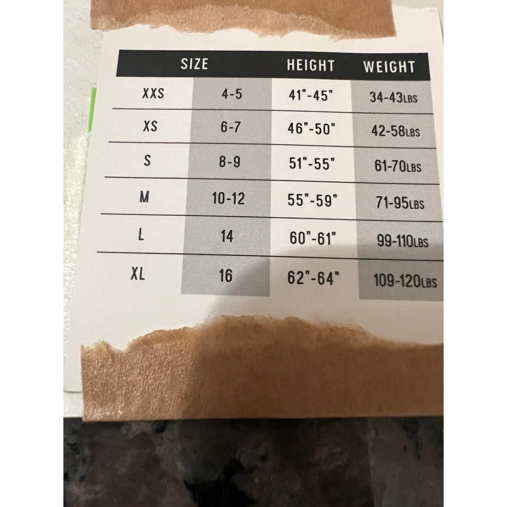 Girls size 14 shorts‎ (2059)